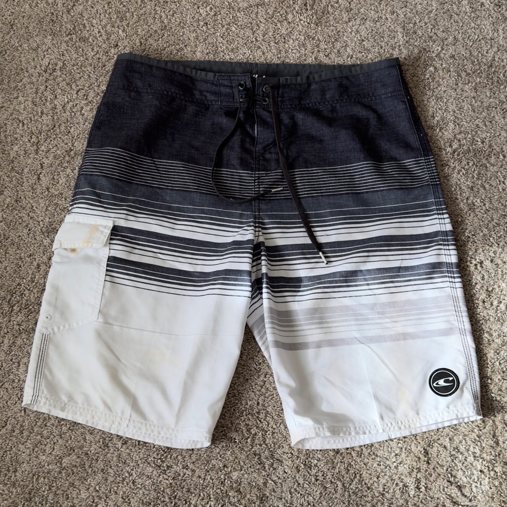 O’Neill Men’s white and grey Striped Board Shorts size 34